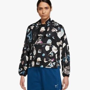 Nike Dri-FIT Swoosh Fly Standard Issue Women’s Pullover Basketball Sweatshirt XS